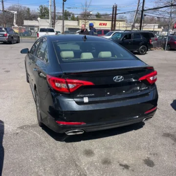 More photos of 2017 Hyundai Sonata Limited at Indy Auto Man - Indianapolis, IN