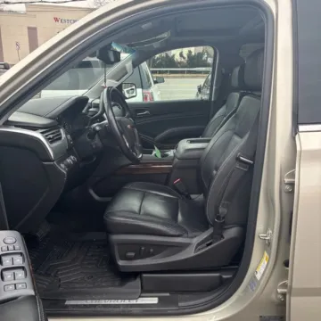 More photos of 2017 Chevrolet Tahoe LT Z71 at Indy Auto Man - Indianapolis, IN