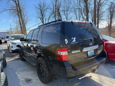Another view of 2012 Ford Expedition XLT for sale in Indianapolis, IN at Indy Auto Man - Indianapolis