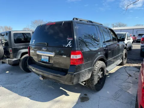 Photos of 2012 Ford Expedition XLT for sale in Indianapolis, IN at Indy Auto Man - Indianapolis