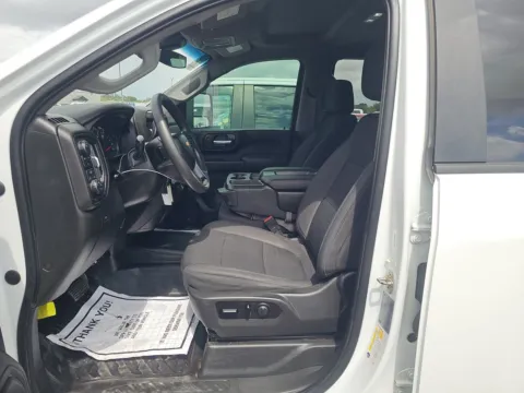 More photos of 2021 Chevrolet Silverado 2500HD Work Truck at Indy Auto Man - Indianapolis, IN