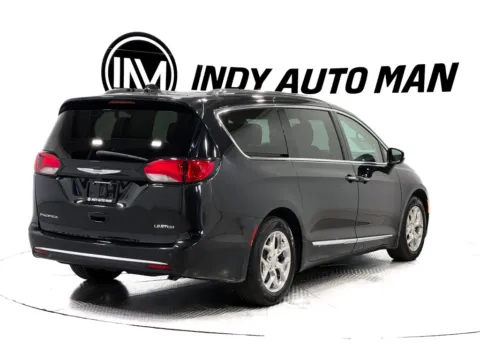 More photos of 2019 Chrysler Pacifica Limited at Indy Auto Man - Indianapolis, IN