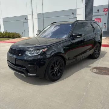 Photos of 2020 Land Rover Discovery Landmark Edition for sale in Indianapolis, IN at Indy Auto Man - Indianapolis