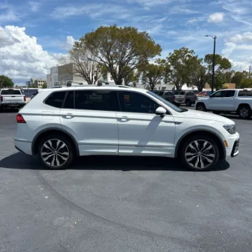 Another view of 2018 Volkswagen Tiguan 2.0T SEL Premium for sale in Indianapolis, IN at Indy Auto Man - Indianapolis