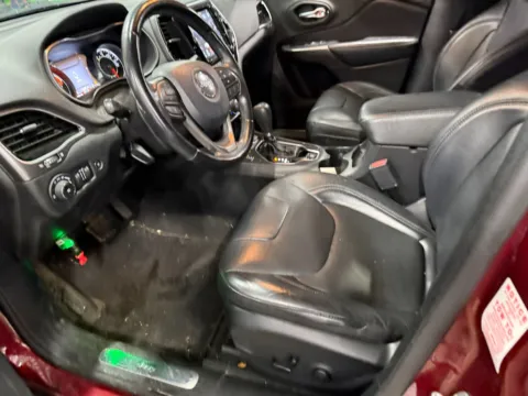 More photos of 2020 Jeep Cherokee Limited at Indy Auto Man - Indianapolis, IN