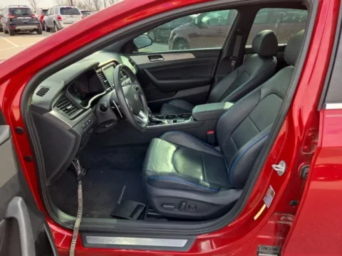More photos of 2019 Hyundai Sonata Limited at Indy Auto Man - Indianapolis, IN