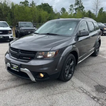 Photos of 2020 Dodge Journey Crossroad for sale in Indianapolis, IN at Indy Auto Man - Indianapolis