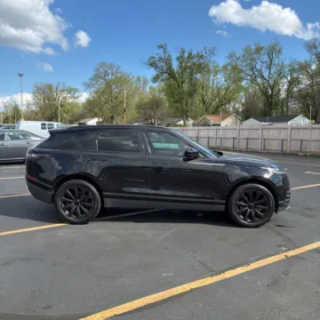 Another view of 2018 Land Rover Range Rover Velar SE R-Dynamic for sale in Indianapolis, IN at Indy Auto Man - Indianapolis