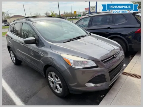 Gray 2013 Ford Escape SE for sale in Indianapolis, IN