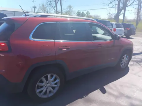 Photos of 2015 Jeep Cherokee Limited for sale in Indianapolis, IN at Indy Auto Man - Indianapolis