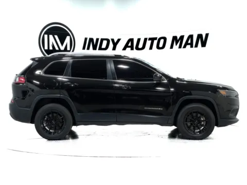 Another view of 2019 Jeep Cherokee Latitude Plus for sale in Indianapolis, IN at Indy Auto Man - Indianapolis