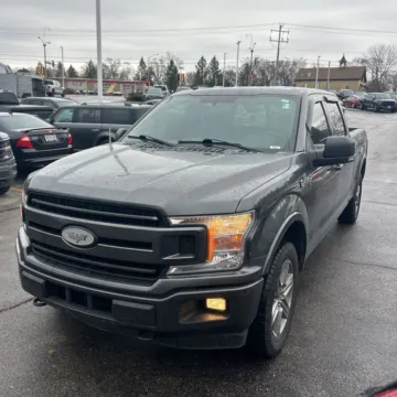 Photos of 2018 Ford F-150 XLT for sale in Indianapolis, IN at Indy Auto Man - Indianapolis