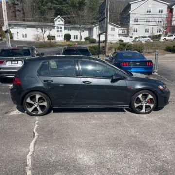 Another view of 2015 Volkswagen Golf GTI 2.0T SE for sale in Indianapolis, IN at Indy Auto Man - Indianapolis