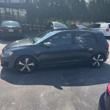 More photos of 2015 Volkswagen Golf GTI 2.0T SE at Indy Auto Man - Indianapolis, IN