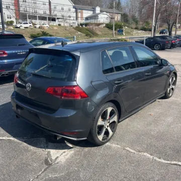 More photos of 2015 Volkswagen Golf GTI 2.0T SE at Indy Auto Man - Indianapolis, IN