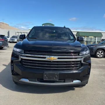Photos of 2021 Chevrolet Suburban LT for sale in Indianapolis, IN at Indy Auto Man - Indianapolis