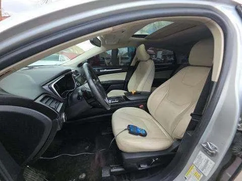 More photos of 2018 Ford Fusion Titanium at Indy Auto Man - Indianapolis, IN