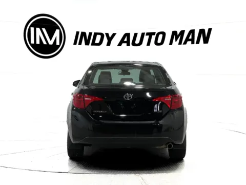 More photos of 2017 Toyota Corolla SE at Indy Auto Man - Indianapolis, IN