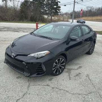 Photos of 2017 Toyota Corolla SE for sale in Indianapolis, IN at Indy Auto Man - Indianapolis