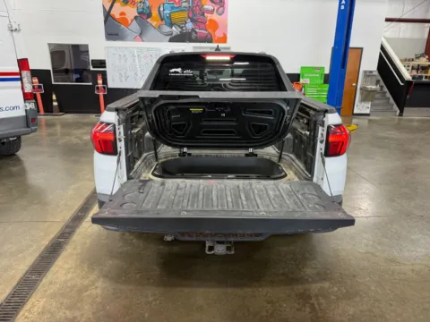 More photos of 2022 Hyundai Santa Cruz SEL at Indy Auto Man - Indianapolis, IN