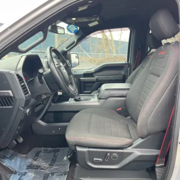 More photos of 2018 Ford F-150 XLT at Indy Auto Man - Indianapolis, IN