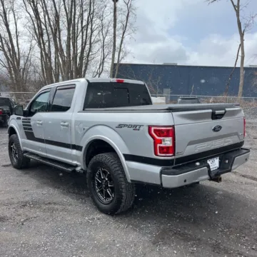 More photos of 2018 Ford F-150 XLT at Indy Auto Man - Indianapolis, IN