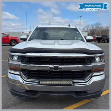 White 2017 Chevrolet Silverado 1500 LT LT1 for sale in Indianapolis, IN