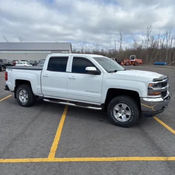 Another view of 2017 Chevrolet Silverado 1500 LT LT1 for sale in Indianapolis, IN at Indy Auto Man - Indianapolis