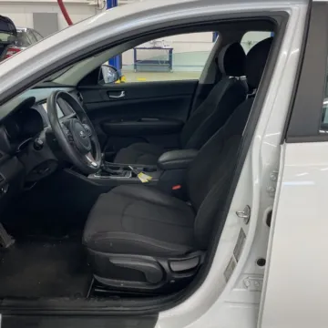 More photos of 2018 Kia Optima LX at Indy Auto Man - Indianapolis, IN