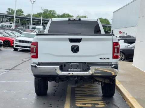 More photos of 2021 Ram 2500 Tradesman at Indy Auto Man - Indianapolis, IN