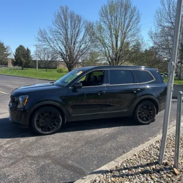 More photos of 2021 Kia Telluride EX at Indy Auto Man - Indianapolis, IN