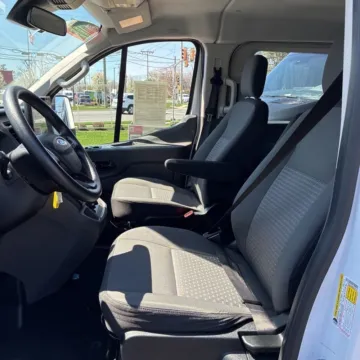 More photos of 2022 Ford Transit-350 XLT at Indy Auto Man - Indianapolis, IN