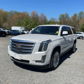 Photos of 2018 Cadillac Escalade ESV Platinum Edition for sale in Indianapolis, IN at Indy Auto Man - Indianapolis