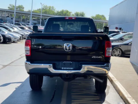 More photos of 2021 Ram 2500 Tradesman at Indy Auto Man - Indianapolis, IN