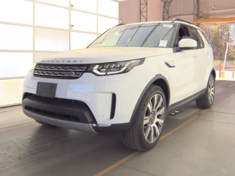 Photos of 2018 Land Rover Discovery HSE Luxury for sale in Indianapolis, IN at Indy Auto Man - Indianapolis