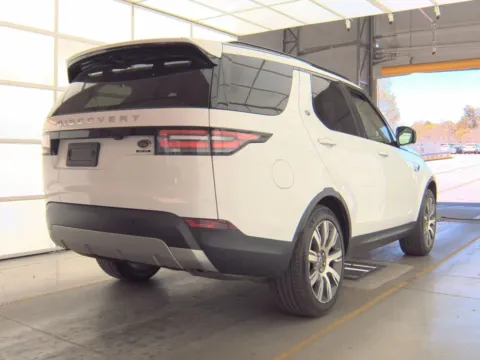 Another view of 2018 Land Rover Discovery HSE Luxury for sale in Indianapolis, IN at Indy Auto Man - Indianapolis