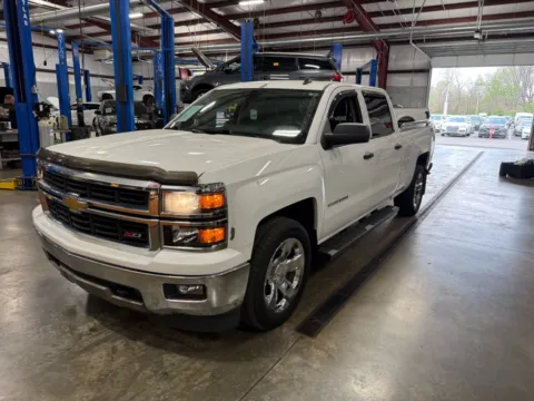 Photos of 2014 Chevrolet Silverado 1500 LT LT2 for sale in Indianapolis, IN at Indy Auto Man - Indianapolis