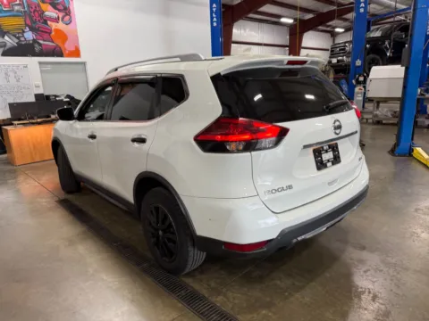 More photos of 2017 Nissan Rogue SV at Indy Auto Man - Indianapolis, IN