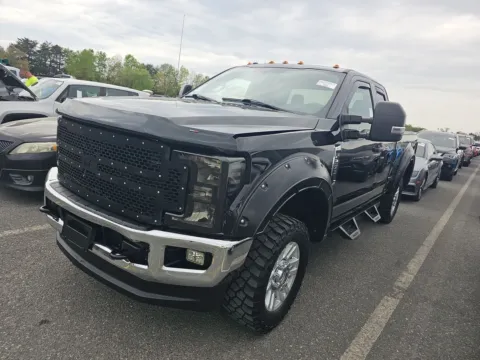 Photos of 2019 Ford F-250SD XLT for sale in Indianapolis, IN at Indy Auto Man - Indianapolis