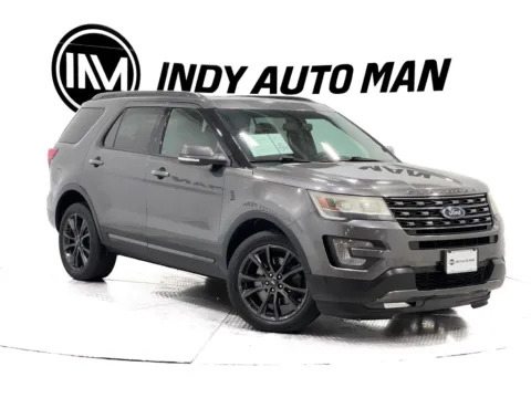 Photos of 2017 Ford Explorer XLT for sale in Indianapolis, IN at Indy Auto Man - Indianapolis