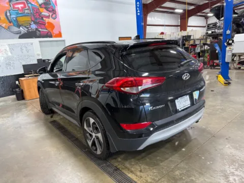 More photos of 2017 Hyundai Tucson Limited at Indy Auto Man - Indianapolis, IN
