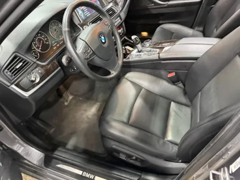 More photos of 2014 BMW 5 Series 535i xDrive at Indy Auto Man - Indianapolis, IN