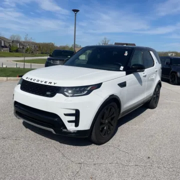 Photos of 2020 Land Rover Discovery Landmark Edition for sale in Indianapolis, IN at Indy Auto Man - Indianapolis