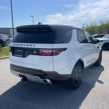 Another view of 2020 Land Rover Discovery Landmark Edition for sale in Indianapolis, IN at Indy Auto Man - Indianapolis