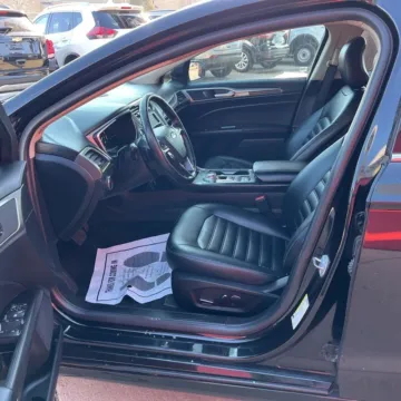 More photos of 2019 Ford Fusion SEL at Indy Auto Man - Indianapolis, IN