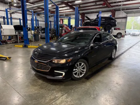 Photos of 2017 Chevrolet Malibu LT 1LT for sale in Indianapolis, IN at Indy Auto Man - Indianapolis