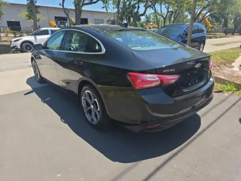 More photos of 2021 Chevrolet Malibu LT at Indy Auto Man - Indianapolis, IN