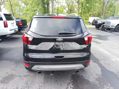 More photos of 2019 Ford Escape Titanium at Indy Auto Man - Indianapolis, IN