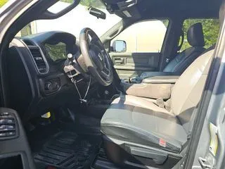 More photos of 2021 Ram 2500 Tradesman at Indy Auto Man - Indianapolis, IN