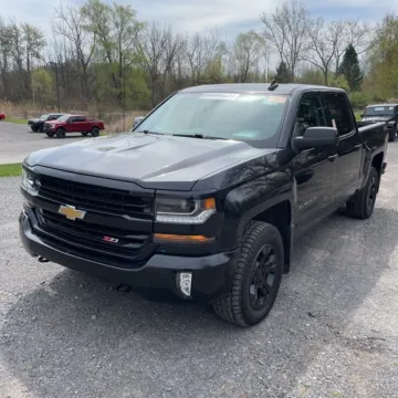 Photos of 2017 Chevrolet Silverado 1500 LT LT2 for sale in Indianapolis, IN at Indy Auto Man - Indianapolis